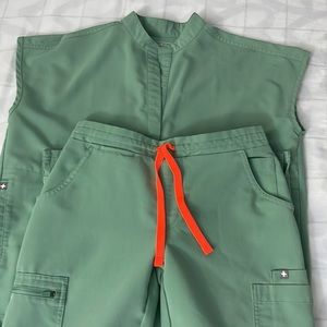 FIGS SCRUB COLOR JADE